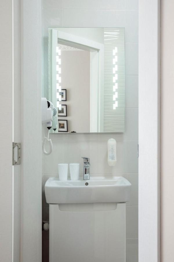 Homerent Dream Apartment โนวีซาด ภายนอก รูปภาพ